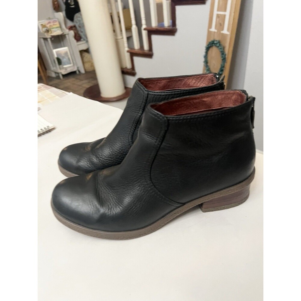 Dansko Women’s Black Leather Chelsea Ankle Boots Waterproof US 8.5 EU 39